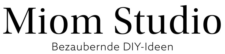 Logo Miom Studio